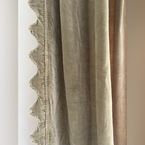 Anthropologie Sage Velvet Scalloped one panel Curtain 50”x96” - Picture 2 of 6
